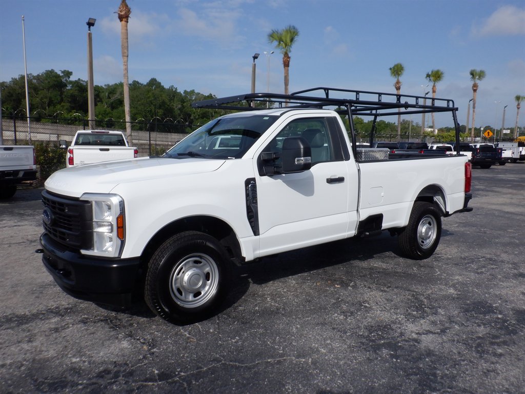 2024 Ford F250sd Long BED With Rack photo