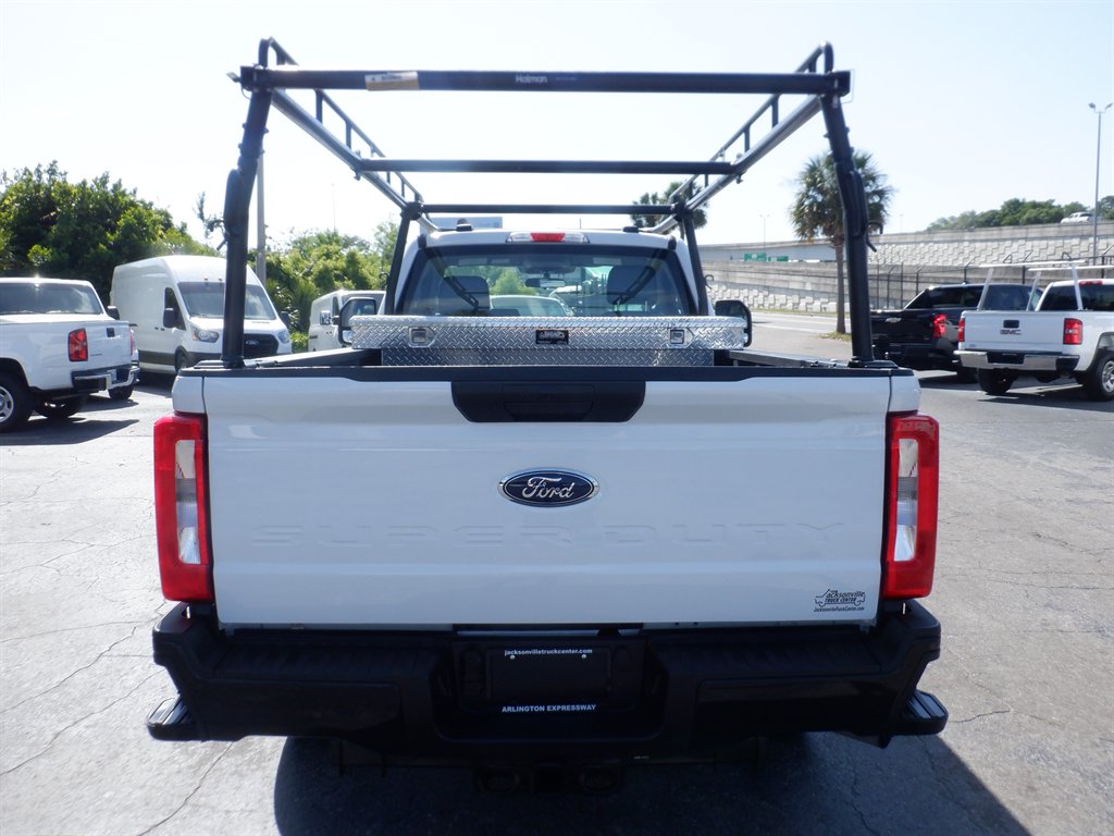 2024 Ford F250sd Long BED With Rack photo