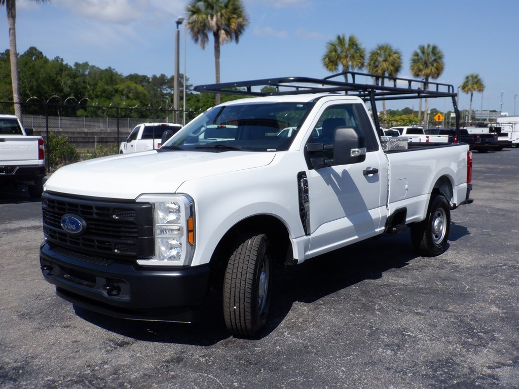 2024 Ford F250sd Long BED With Rack photo