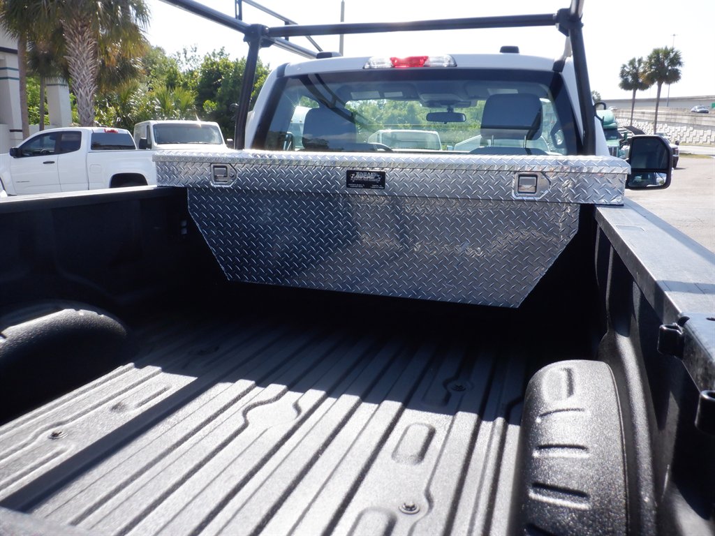 2024 Ford F250sd Long BED With Rack photo