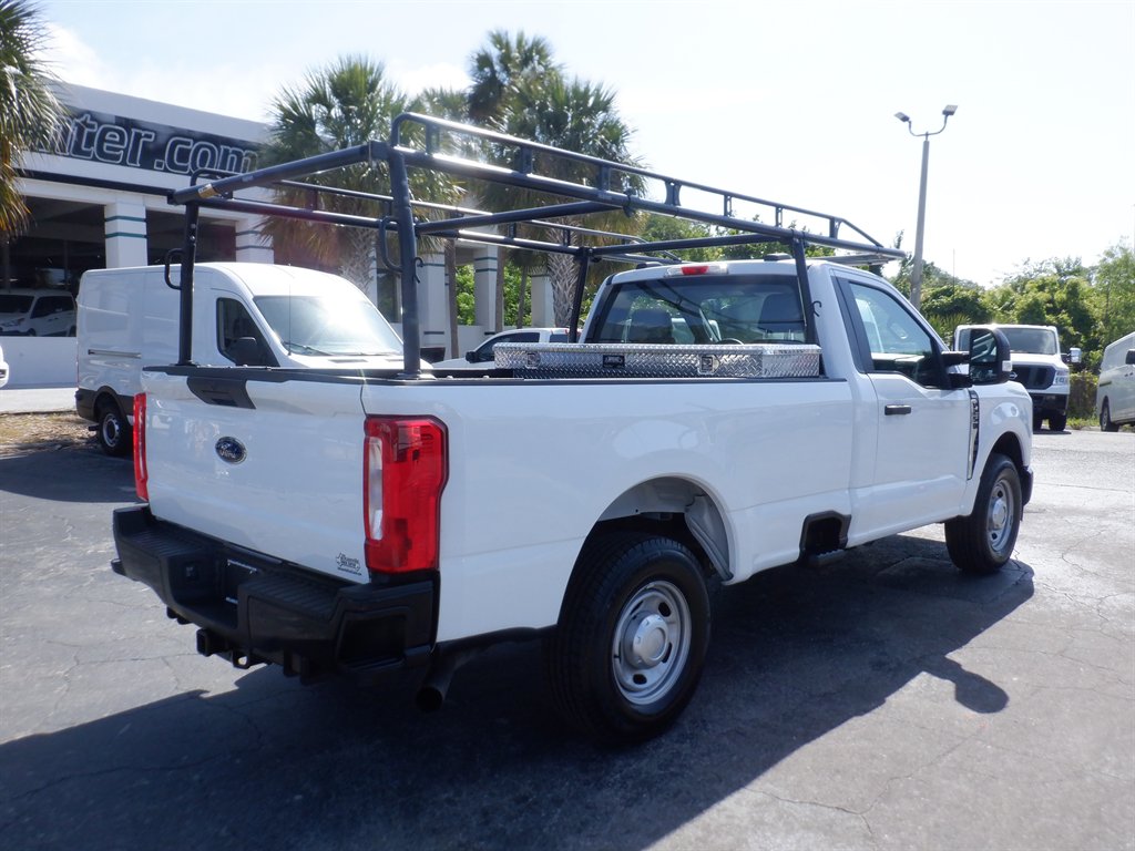 2024 Ford F250sd Long BED With Rack photo
