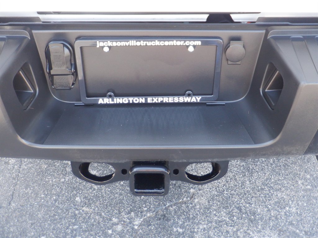 2024 Ford F250sd Long BED With Rack photo