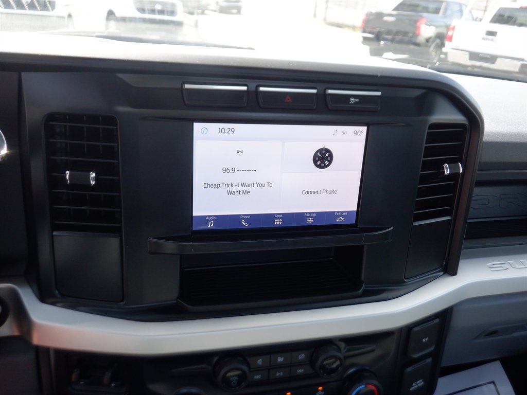 2024 Ford F250sd Long BED With Rack photo