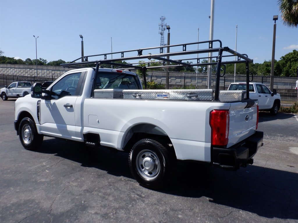 2024 Ford F250sd Long BED With Rack photo