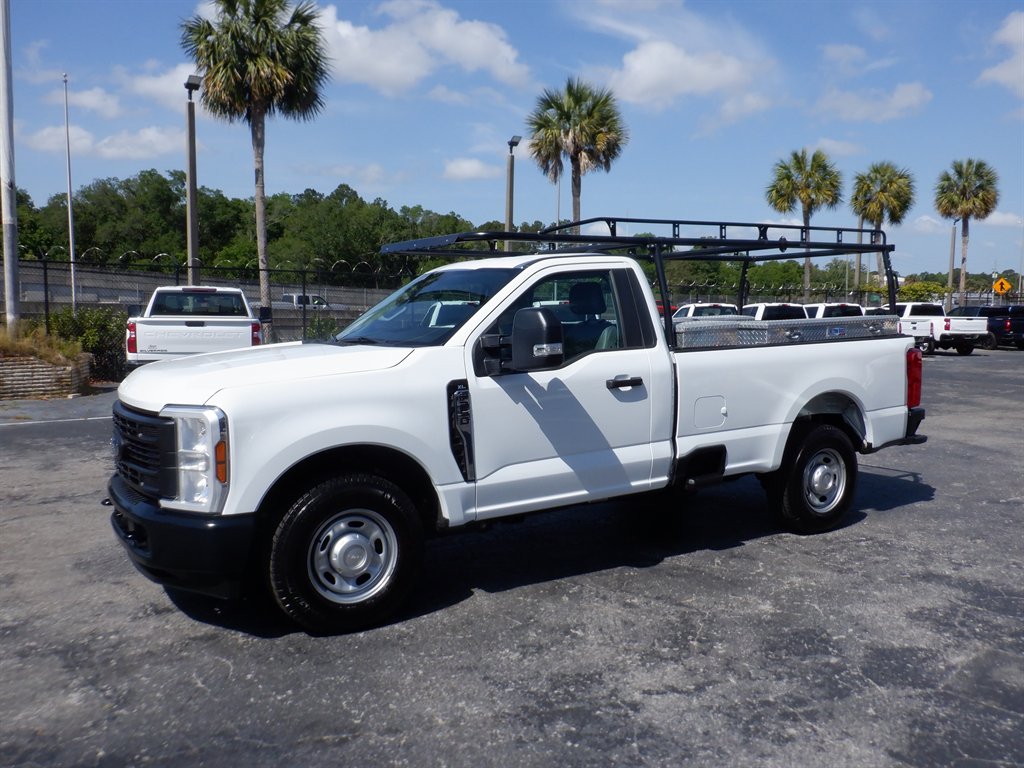 2024 Ford F250sd Long BED With Rack photo