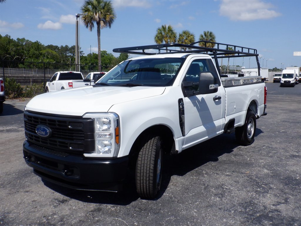 2024 Ford F250sd Long BED With Rack photo