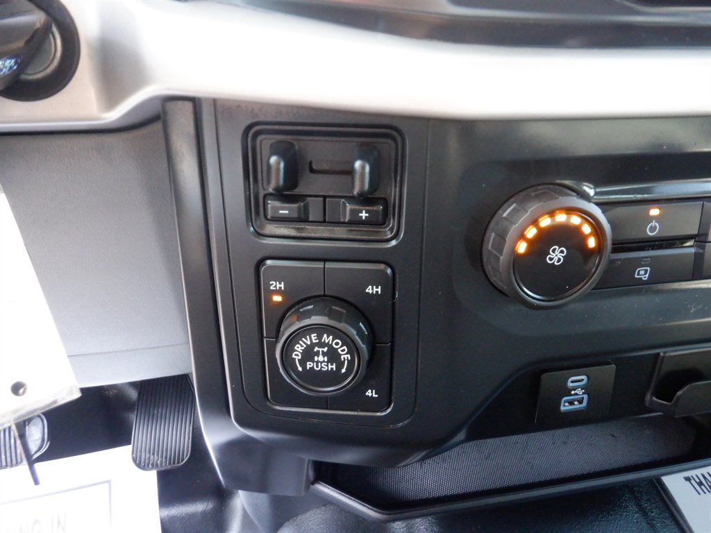 2022 Ford F150 XL 4x4 With TOW PKG photo