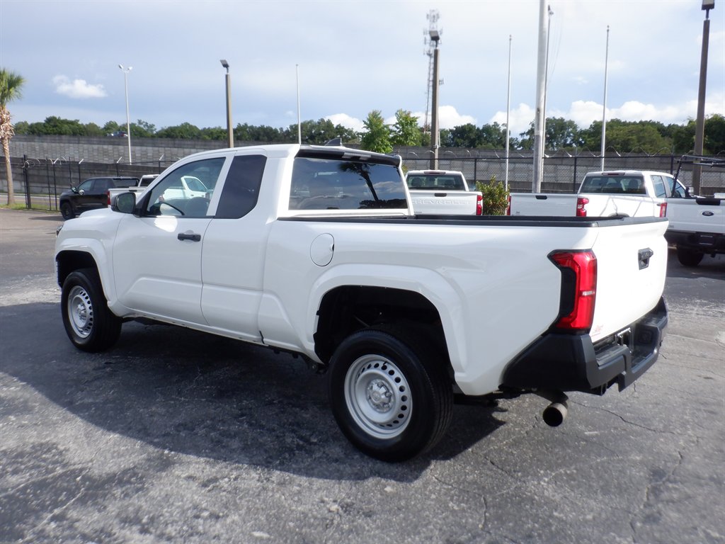 2024 Toyota Tacoma SR photo 3