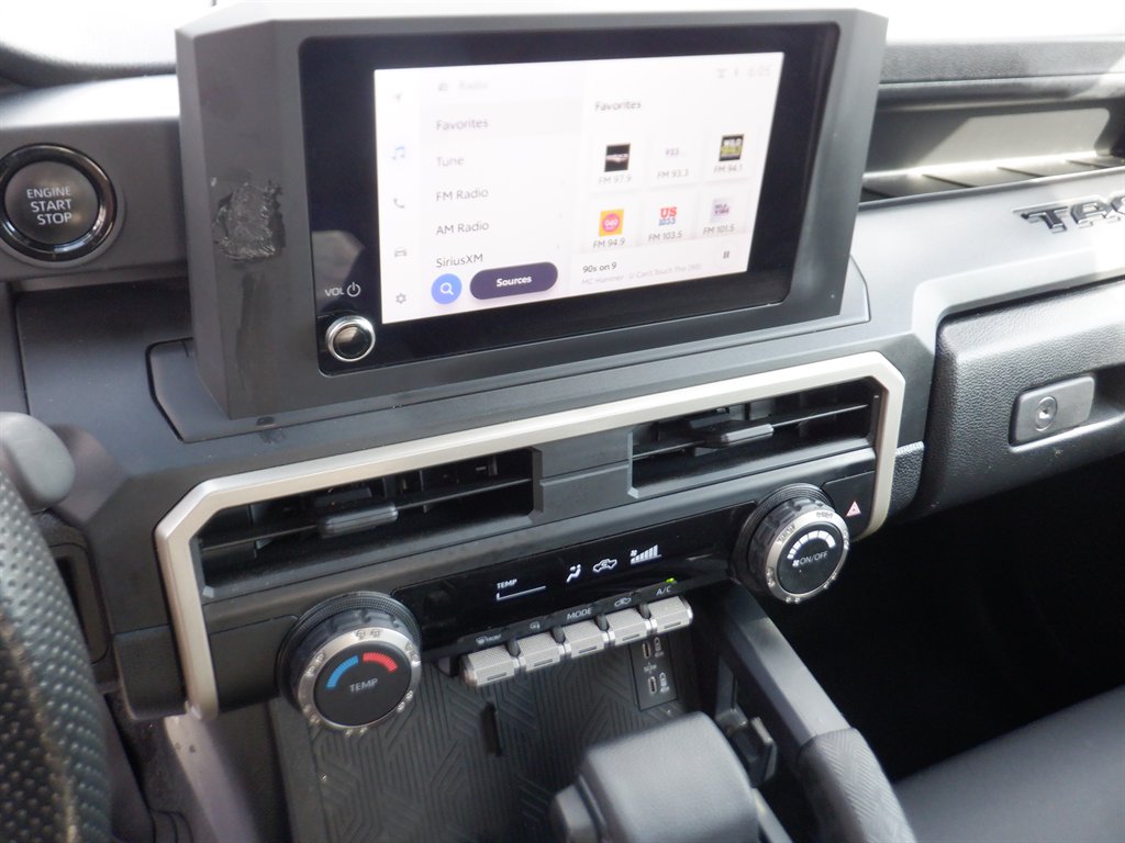 2024 Toyota Tacoma SR photo 13