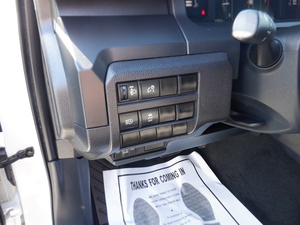 2024 Toyota Tacoma SR photo 10