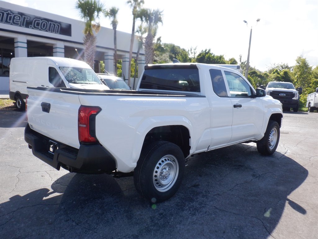 2024 Toyota Tacoma SR photo 6