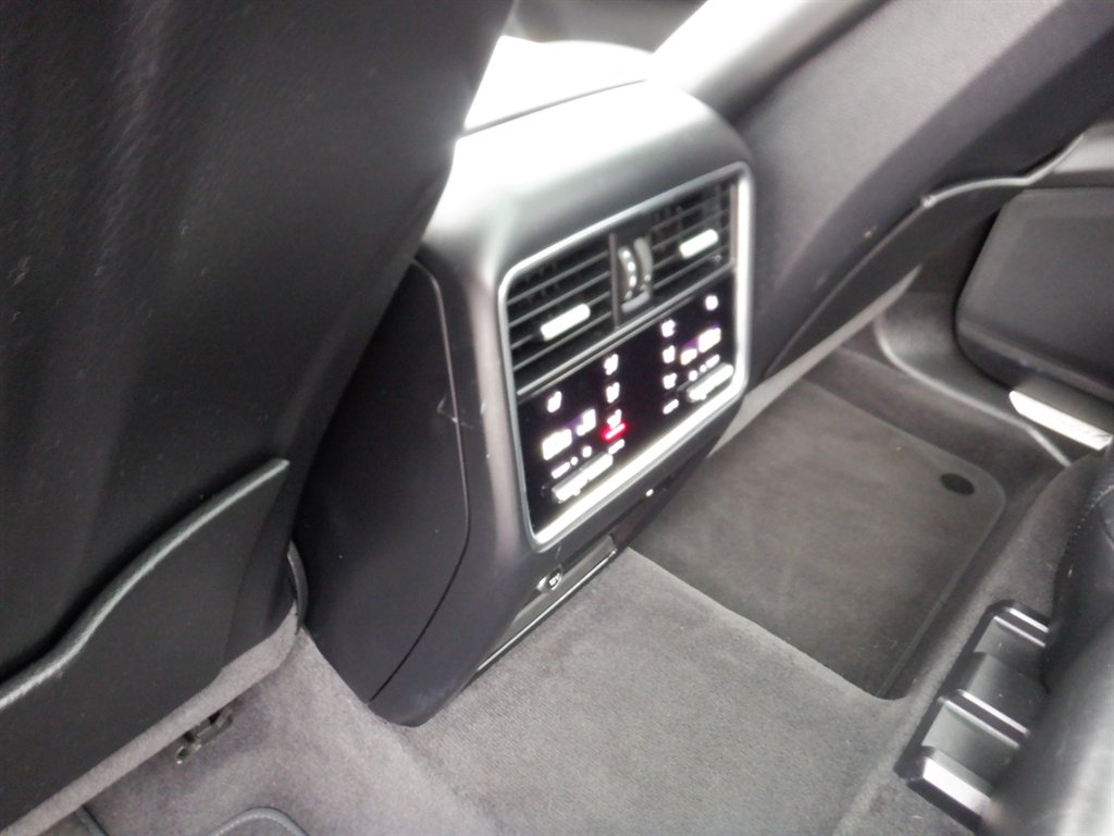 2023 Porsche Cayenne - $55,995