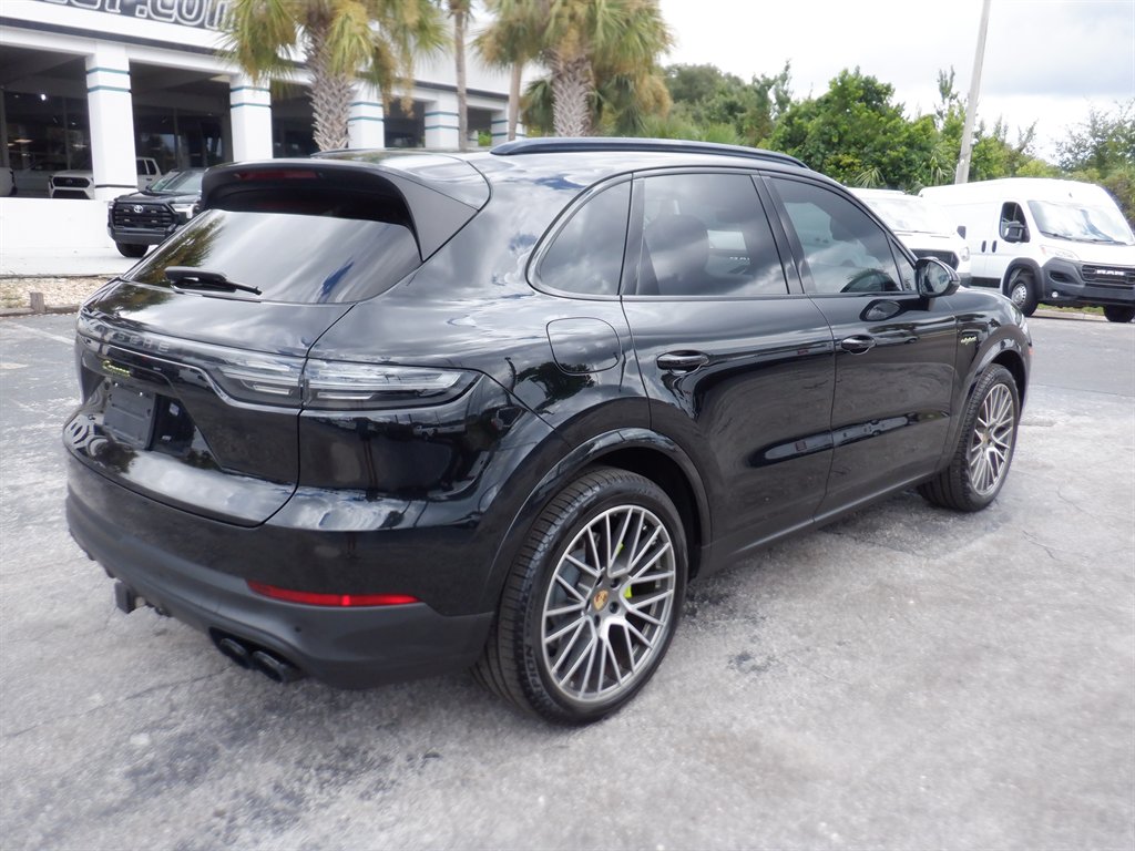 2023 Porsche Cayenne - $55,995
