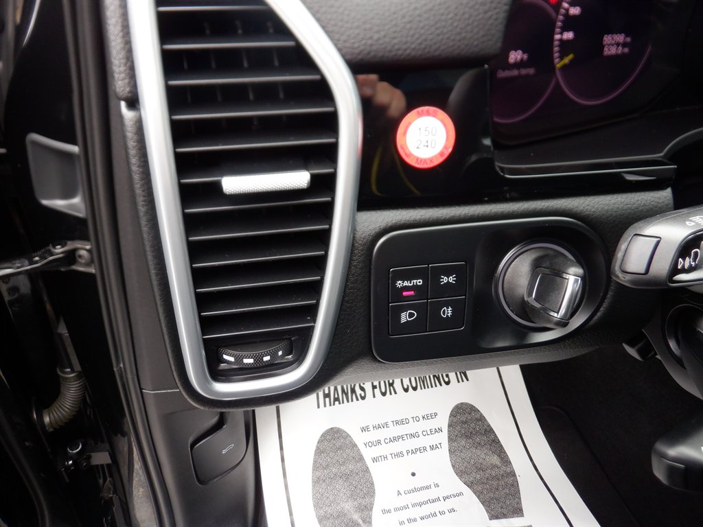 2023 Porsche Cayenne - $55,995