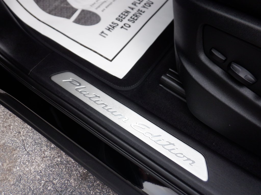 2023 Porsche Cayenne - $55,995