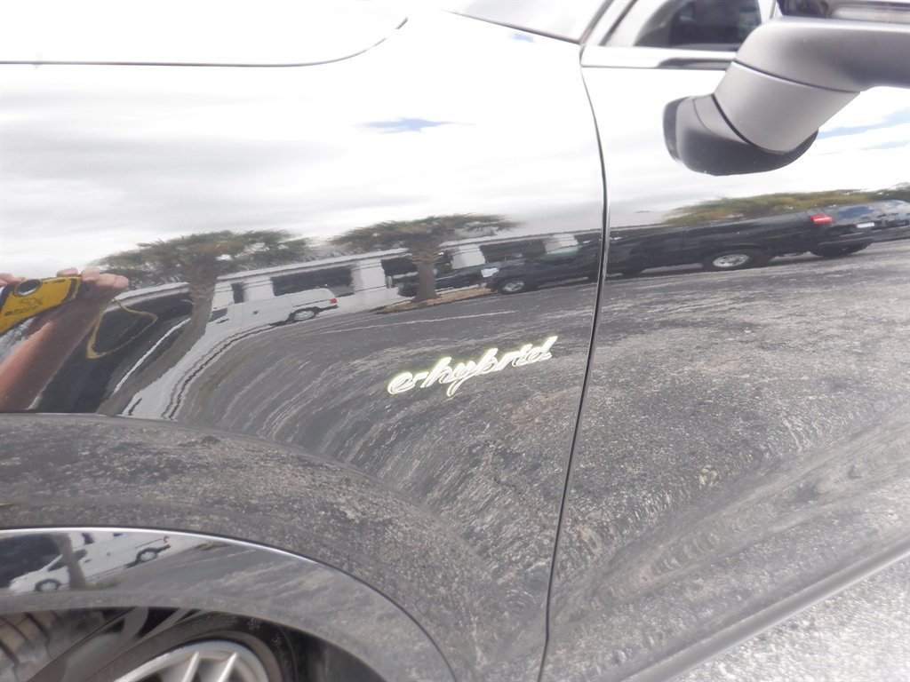 2023 Porsche Cayenne - $55,995