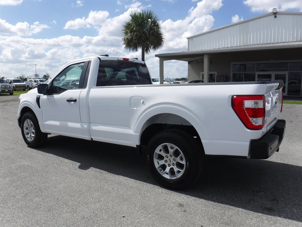 2022 Ford F-150 - $24,995
