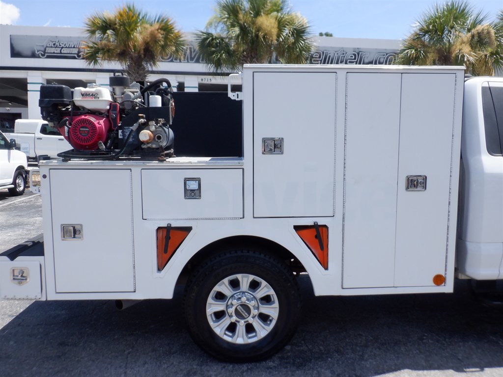 2020 Ford F-350 - $28,995