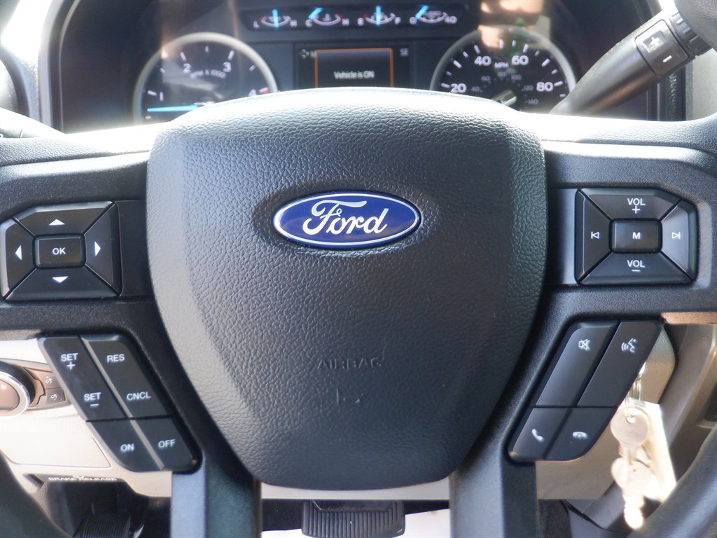 2020 Ford F-350 - $28,995