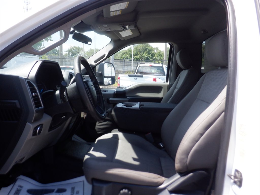 2020 Ford F-350 - $28,995
