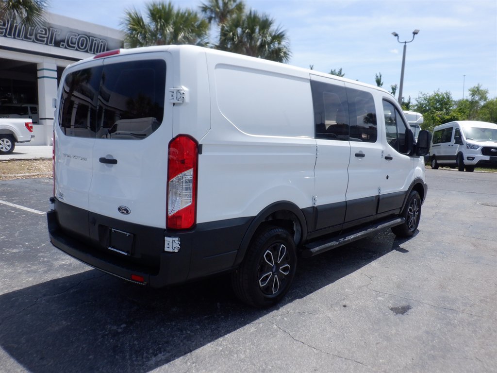 2017 Ford T250 Vans - $8,799