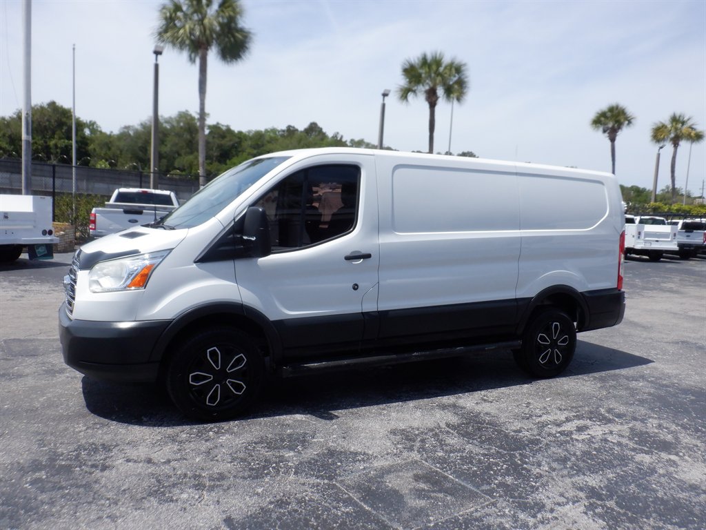 2017 Ford T250 Vans - $8,799