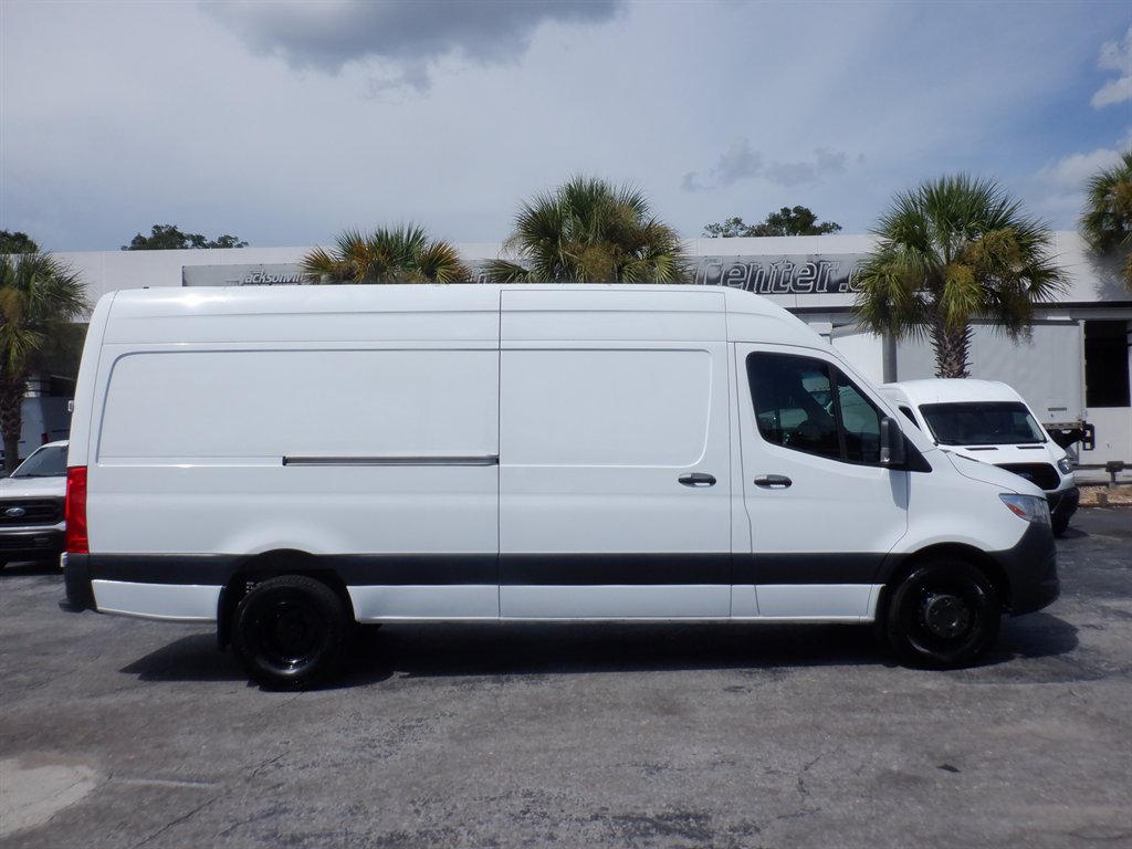 2020 Freightliner Sprinter - $34,995