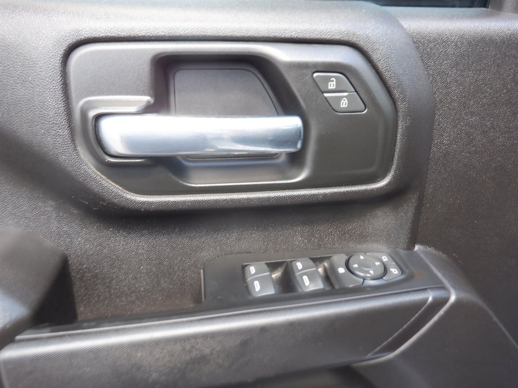 2023 Chevrolet Silverado Hd - $33,995