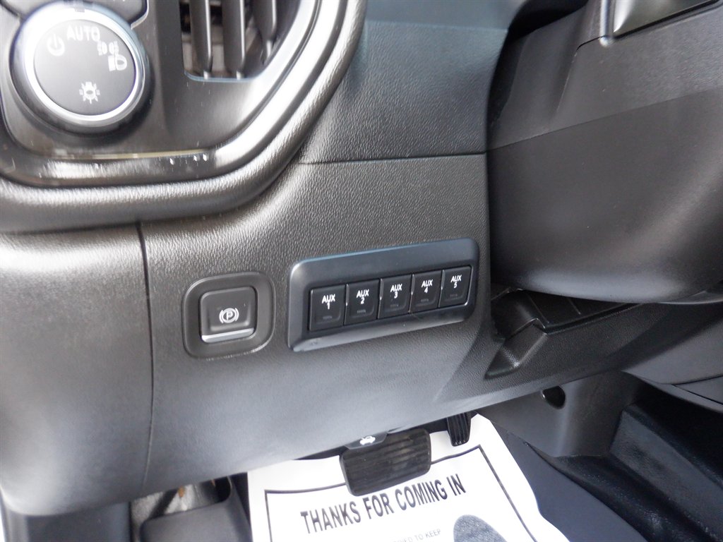2023 Chevrolet Silverado Hd - $33,995
