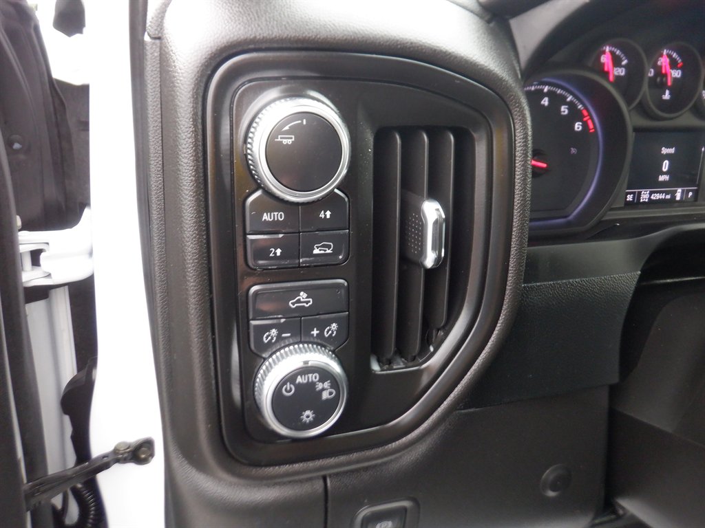 2023 GMC Sierra - $32,995
