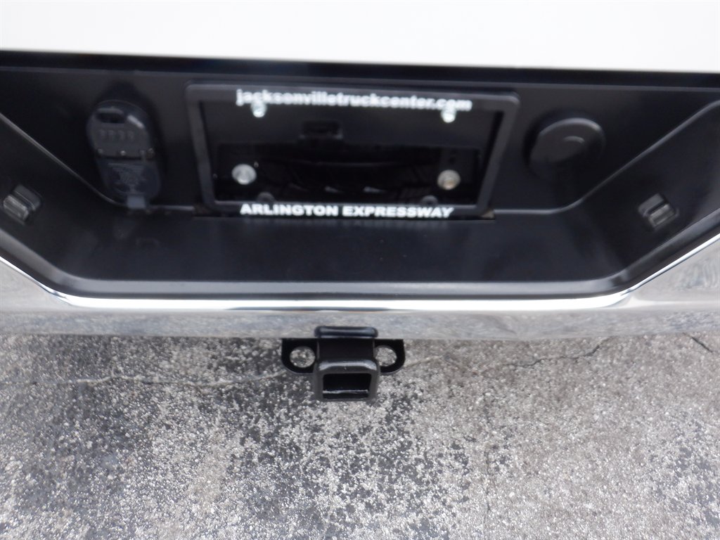 2023 GMC Sierra - $32,995