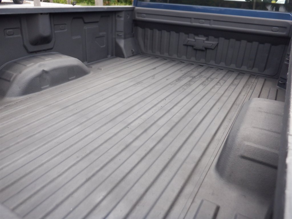2020 Chevrolet Silverado - $33,599