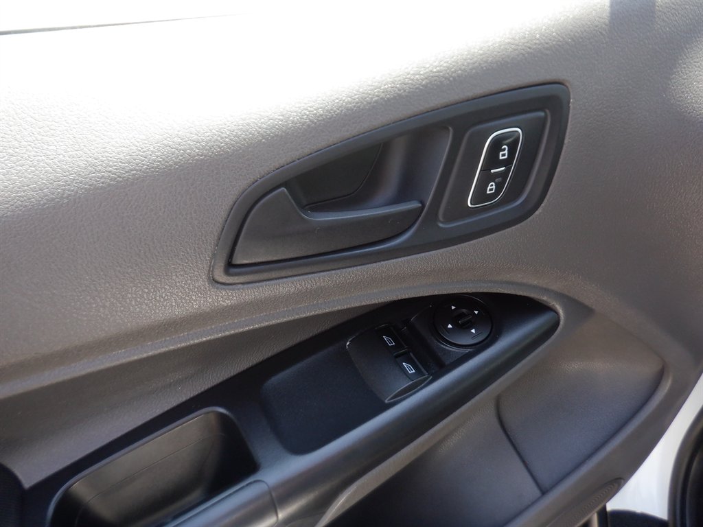2019 Ford Transit Connect - $16,995