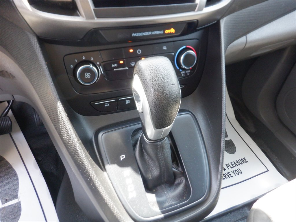 2019 Ford Transit Connect - $16,995