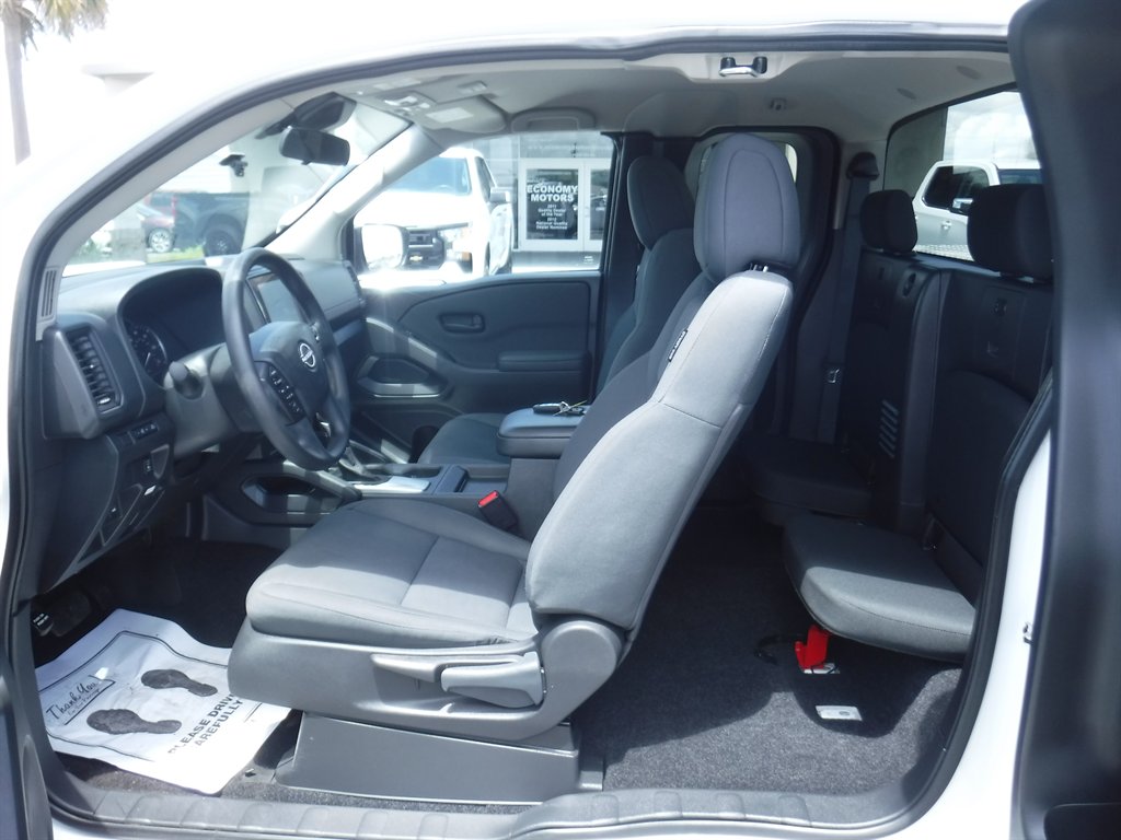 2024 Nissan Frontier - $26,995