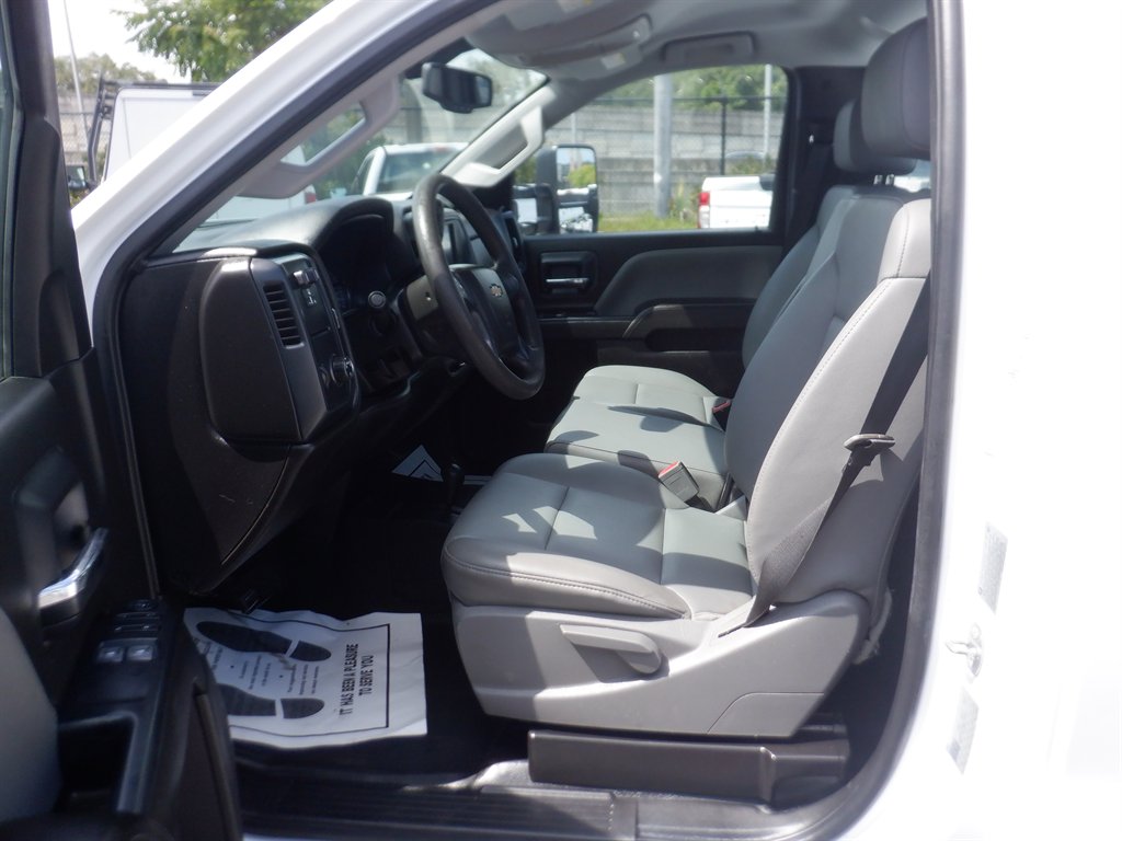 2018 Chevrolet Silverado - $32,995