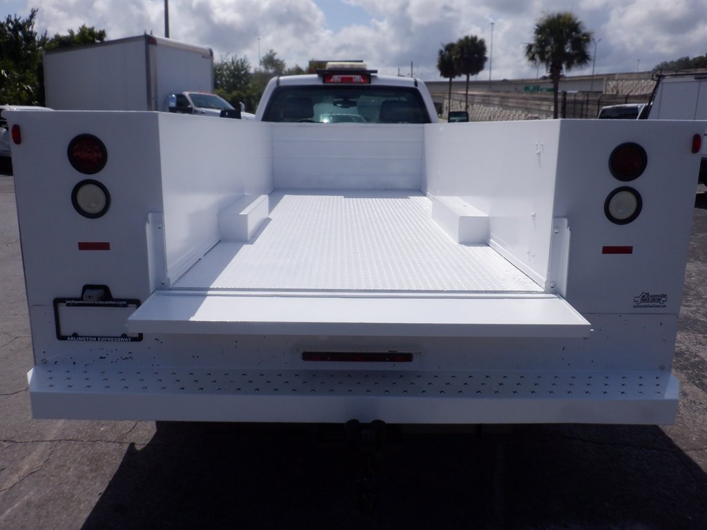 2018 Chevrolet Silverado - $32,995