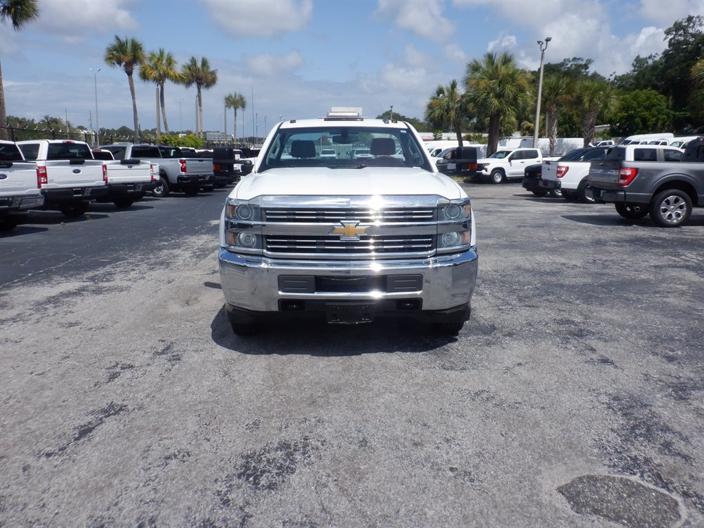 2018 Chevrolet Silverado - $32,995