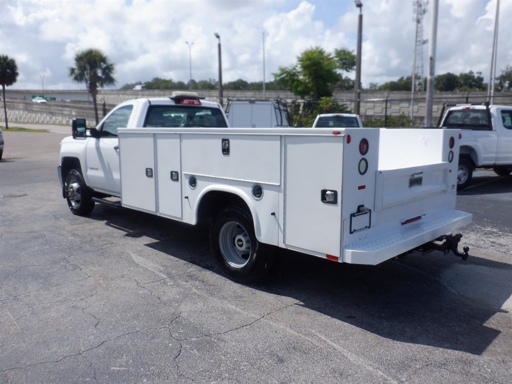 2018 Chevrolet Silverado - $32,995