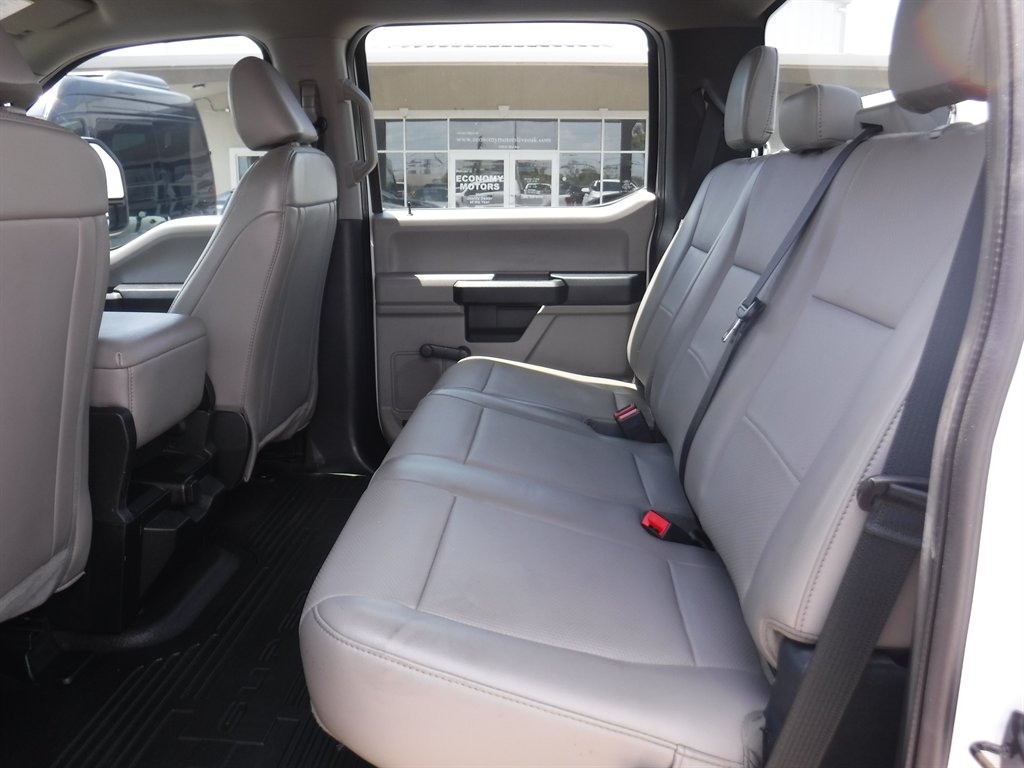 2021 Ford F-250 - $31,995
