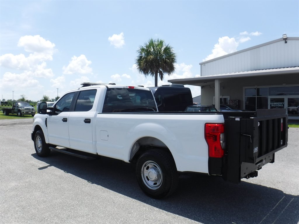 2021 Ford F-250 - $31,995