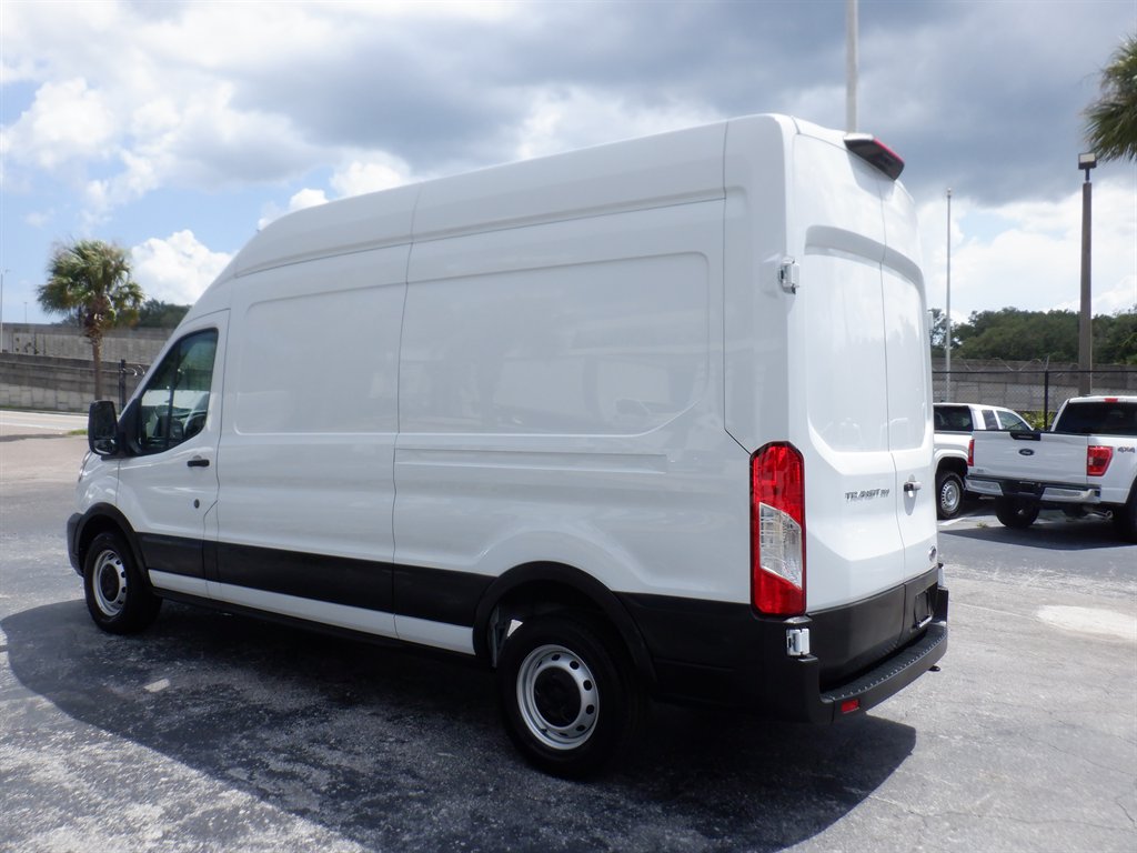 2023 Ford Transit - $36,995