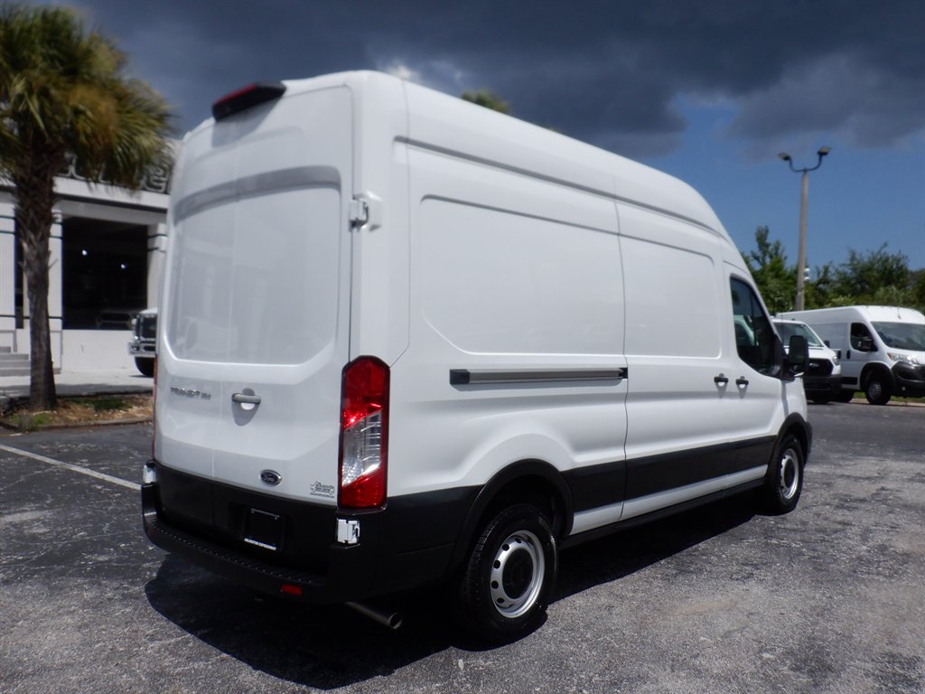 2023 Ford Transit - $36,995