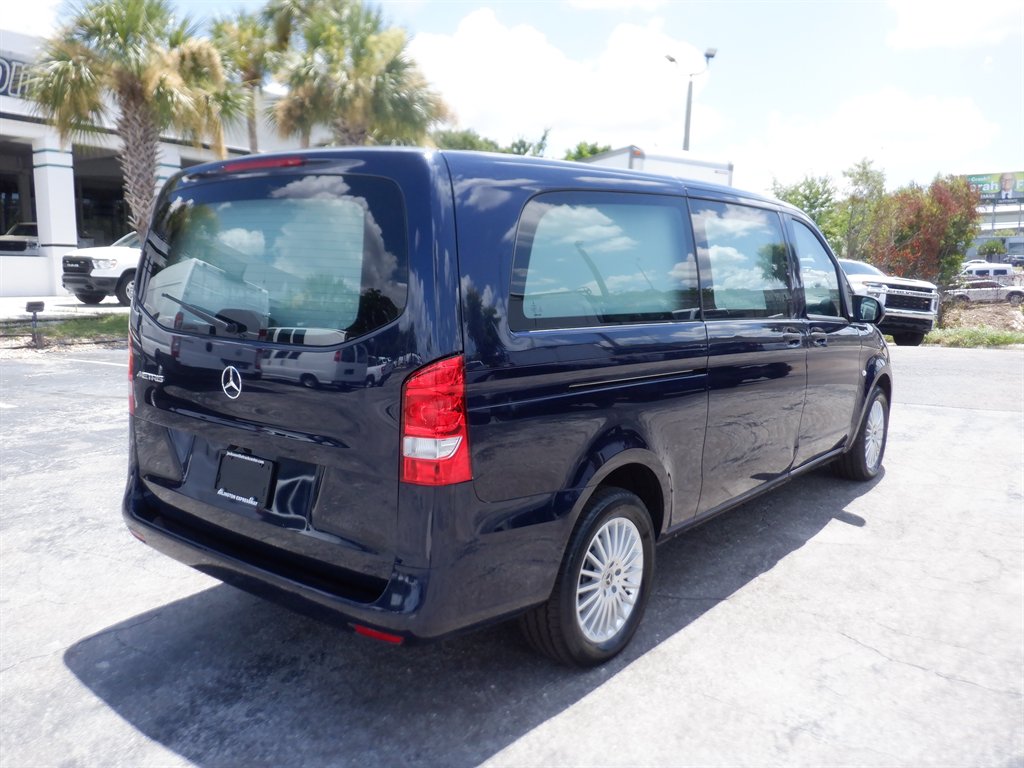 2022 Mercedes-Benz Metris - $31,995