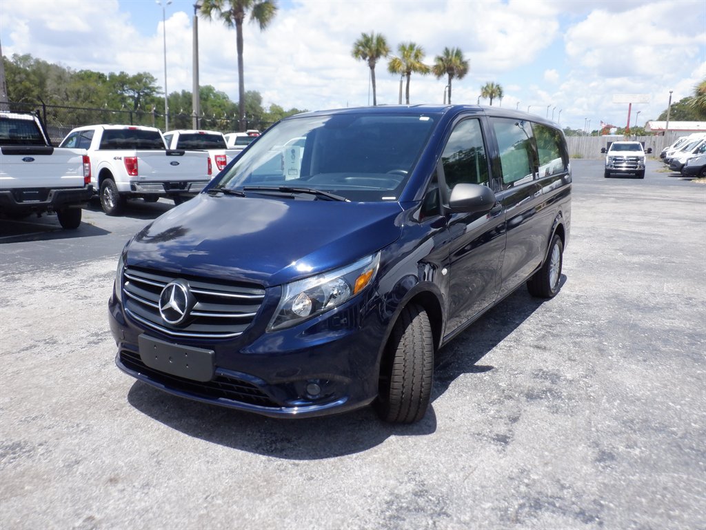 2022 Mercedes-Benz Metris - $31,995