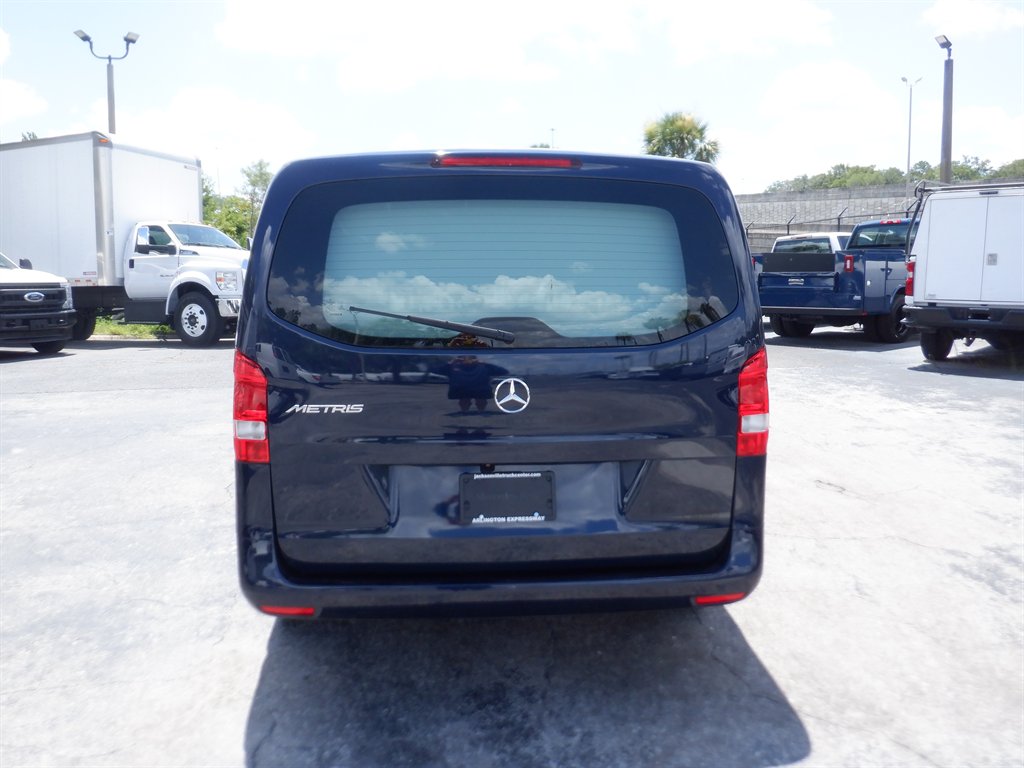 2022 Mercedes-Benz Metris - $31,995