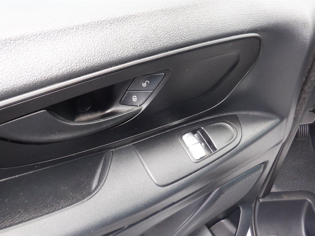 2023 Mercedes-Benz Metris - $33,995
