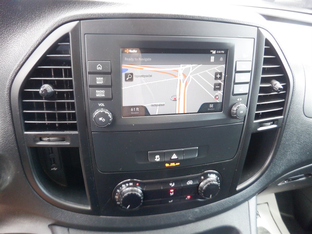 2023 Mercedes-Benz Metris - $33,995