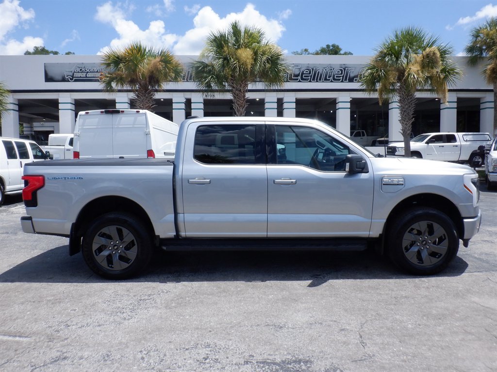 2023 Ford F-150 - $40,995