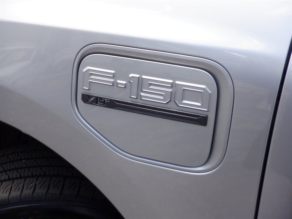2023 Ford F-150 - $40,995